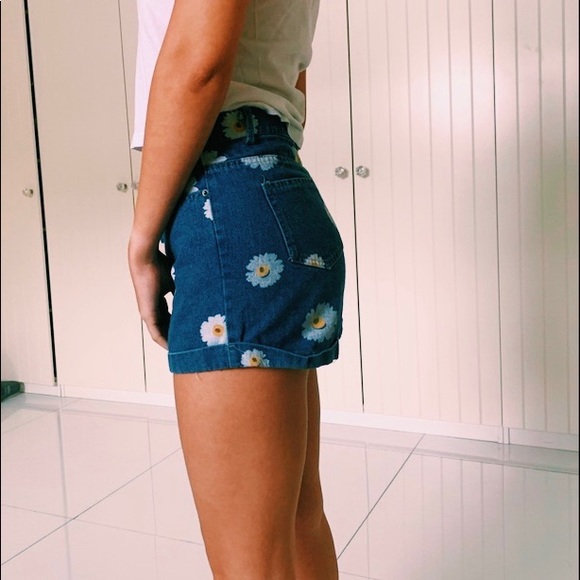 Denim daisy shorts - Picture 4 of 5
